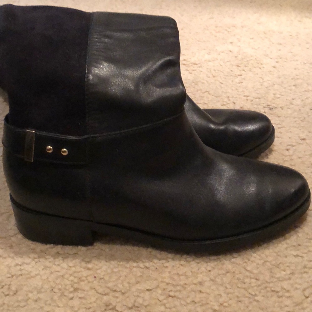 Cole Haan 8.5 black leather and suede boots
